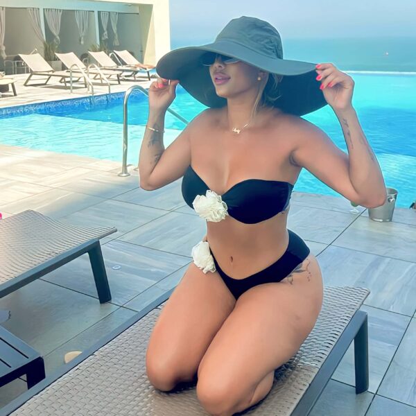 BIKINI ROMANTIC